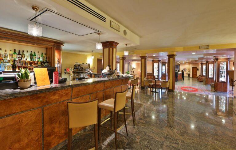 bw-grand-hotel-guinigi-1lieu1salle-events.jpg