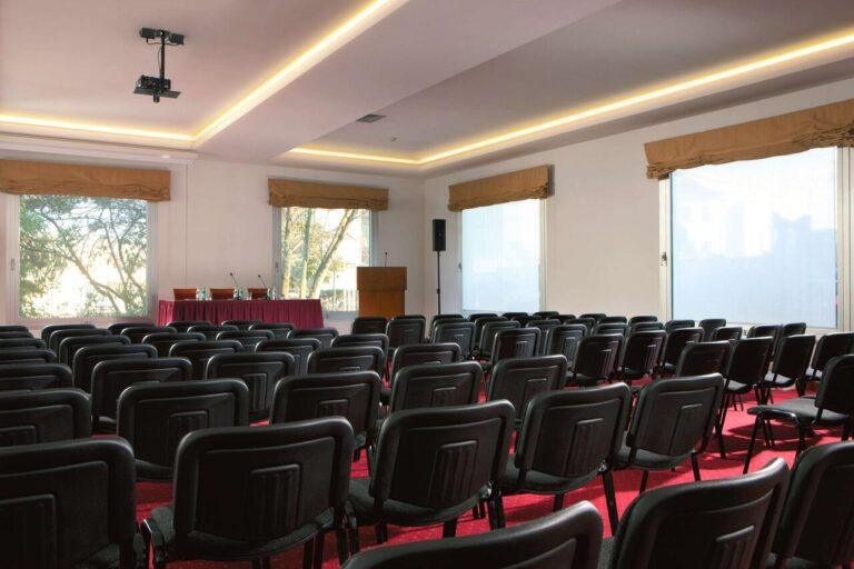 bw-park-continental-1lieu1salle-seminaire.jpg