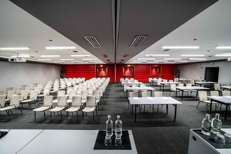 bw-plus-net-tower-padova-1lieu1salle-conference.jpg
