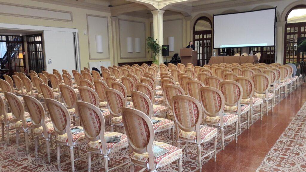 bw-premier-grand-hotel-royal-1lieu1salle-meetings.jpg