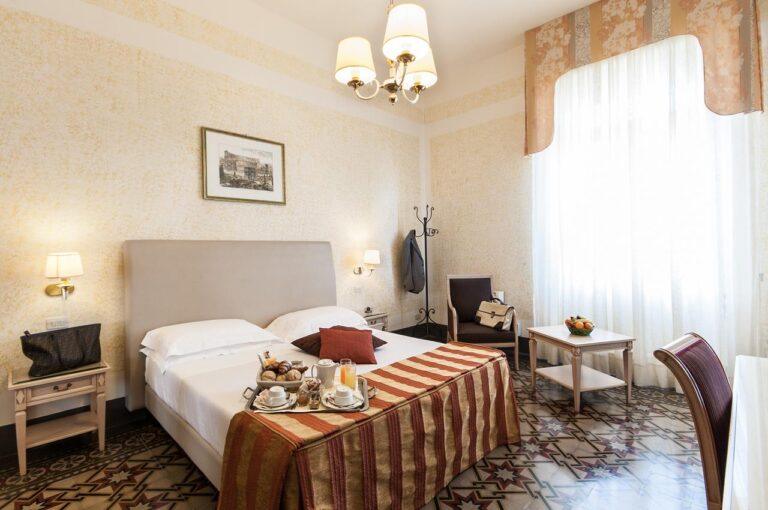 bw-premier-grand-hotel-royal-1lieu1salle-reunion.jpg