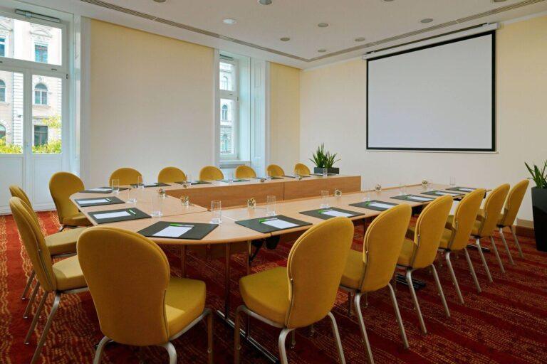 courtyard-budapest-city-center-1lieu1salle-conferences.jpg