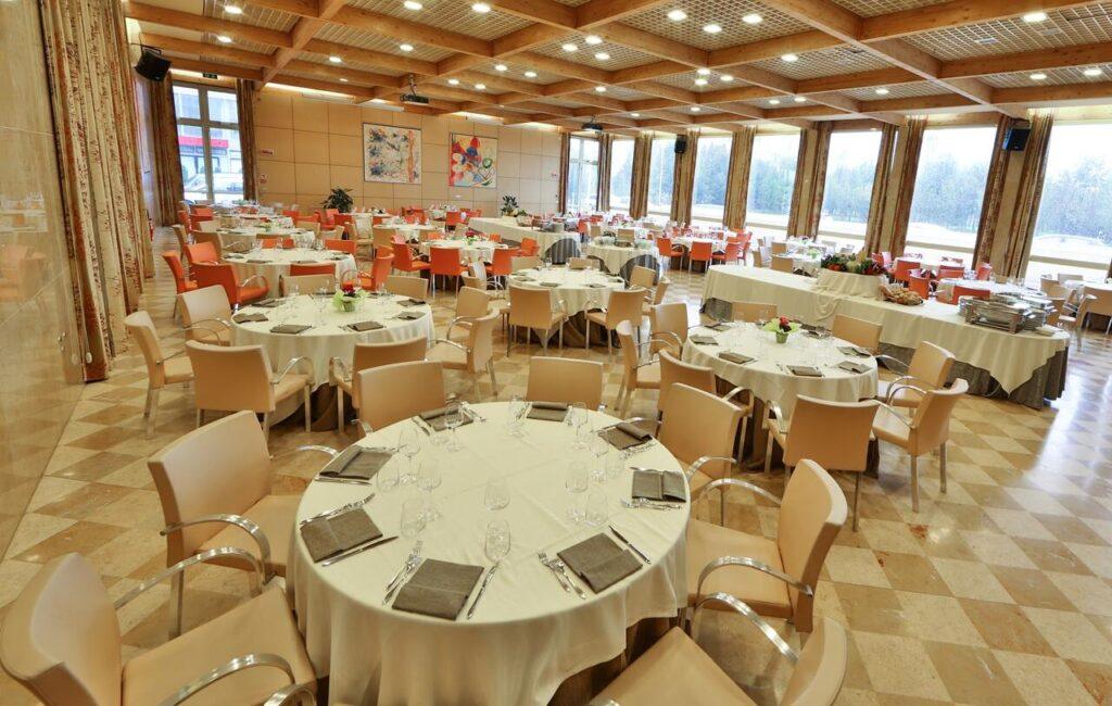 crowne-plaza-pavoda-1lieu1salle-evenement.jpg