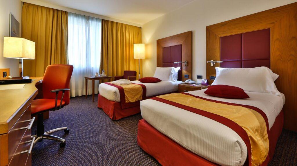 crowne-plaza-venise-est-quarto-altino-1lieu1salle-evenement.jpg
