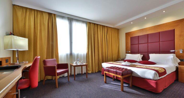 crowne-plaza-venise-est-quarto-altino-1lieu1salle-reunion.jpg