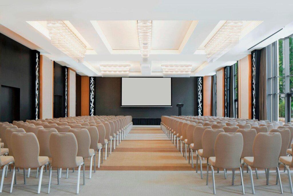 four-points-sheraton-kecskemet-1lieu1salle-congres.jpg