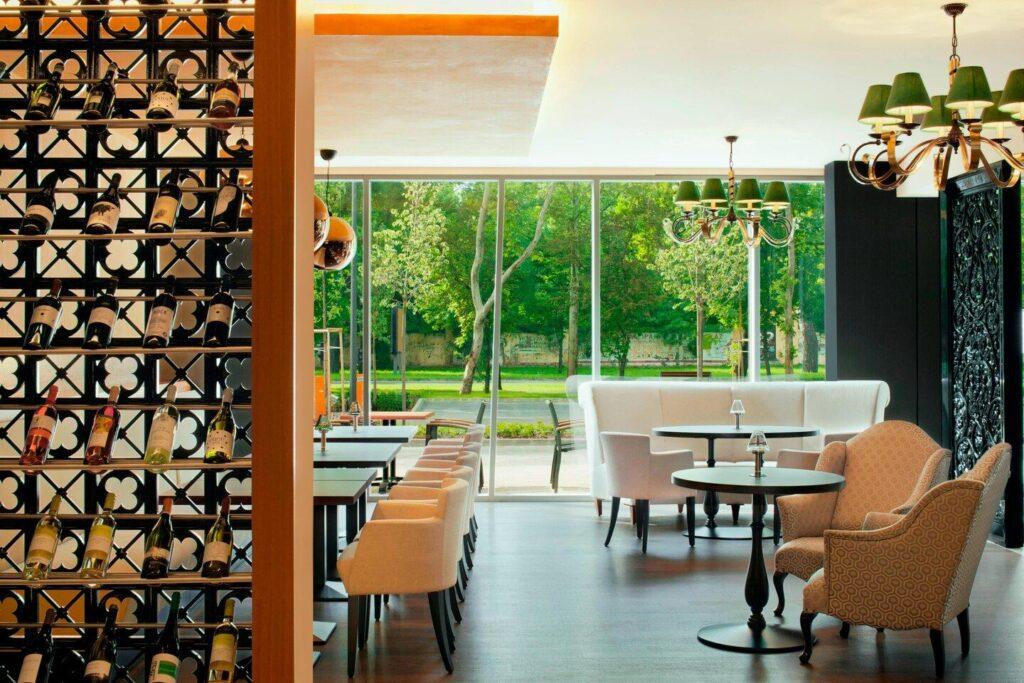 four-points-sheraton-kecskemet-1lieu1salle-seminaires.jpg