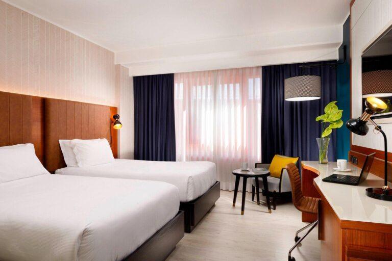 four-points-sheraton-siena-1lieu1salle-evenement.jpg