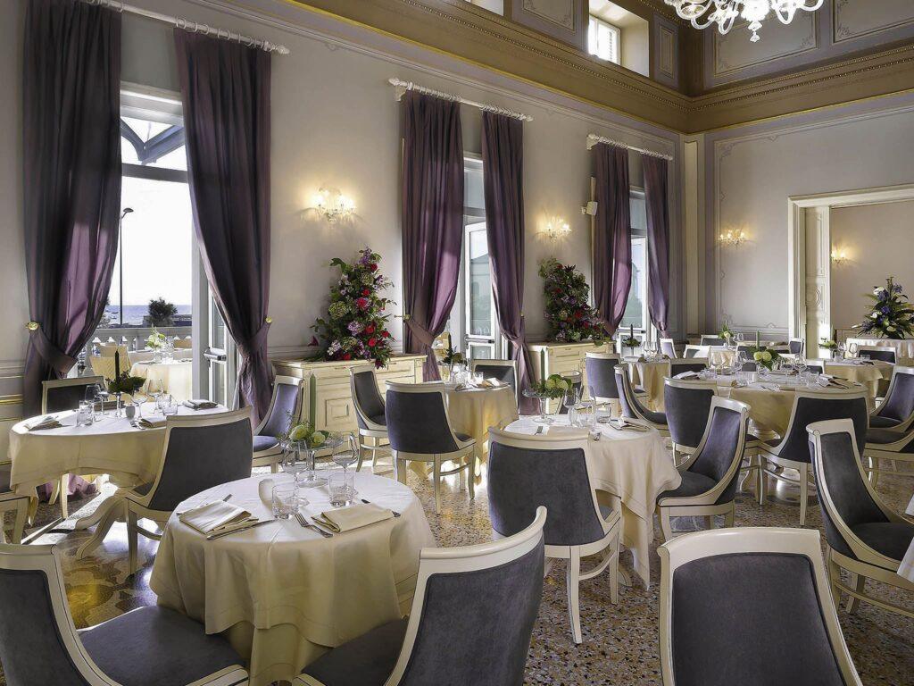 http://www.accorhotels.com/A2H1
