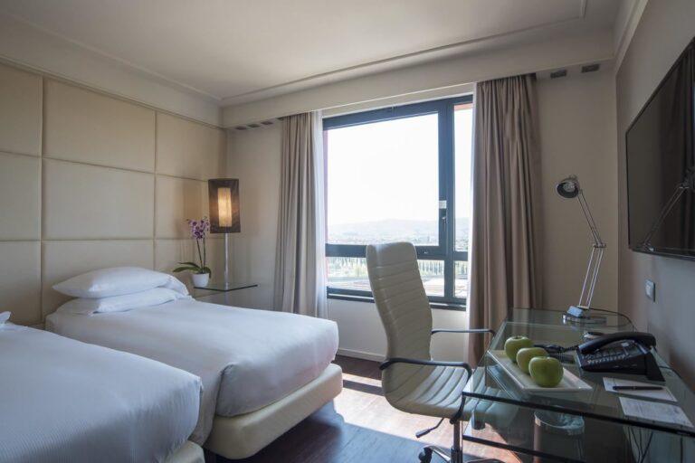 hilton-florence-metropole-1lieu1salle-reunion.jpg