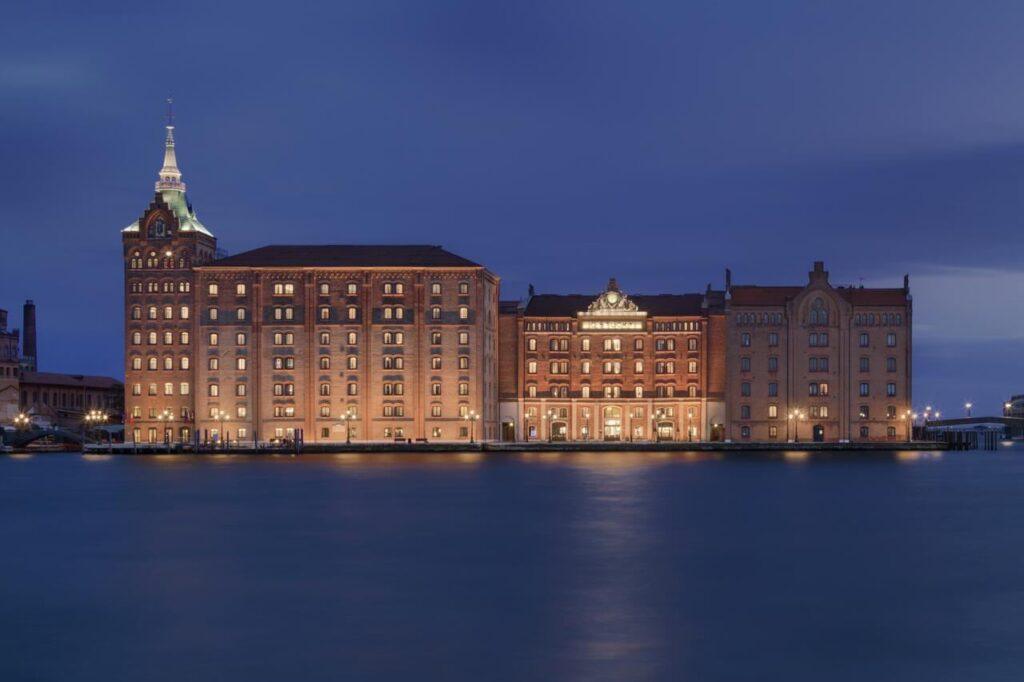 hilton-molino-stucky-venice-1lieu1salle-event.jpg