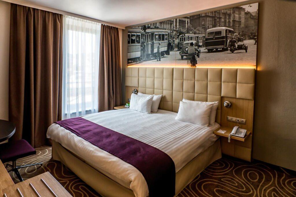 holiday-inn-budapest-budaors-1lieu1salle-reunions.jpg