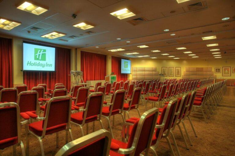 holiday-inn-budapest-budaors-1lieu1salle-seminaire.jpg