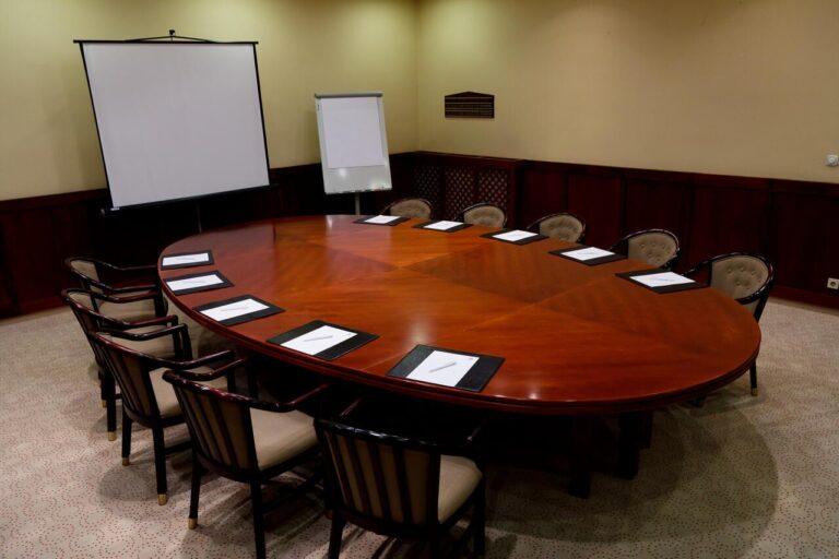 holiday-inn-budapest-budaors-1lieu1salle-seminaires.jpg