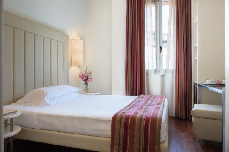 hotel-londra-florence-1lieu1salle-seminaires.jpg