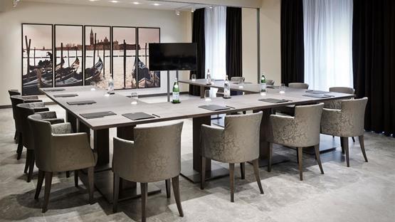 hyatt-centric-murano-venice-1lieu1salle-meetings.jpg