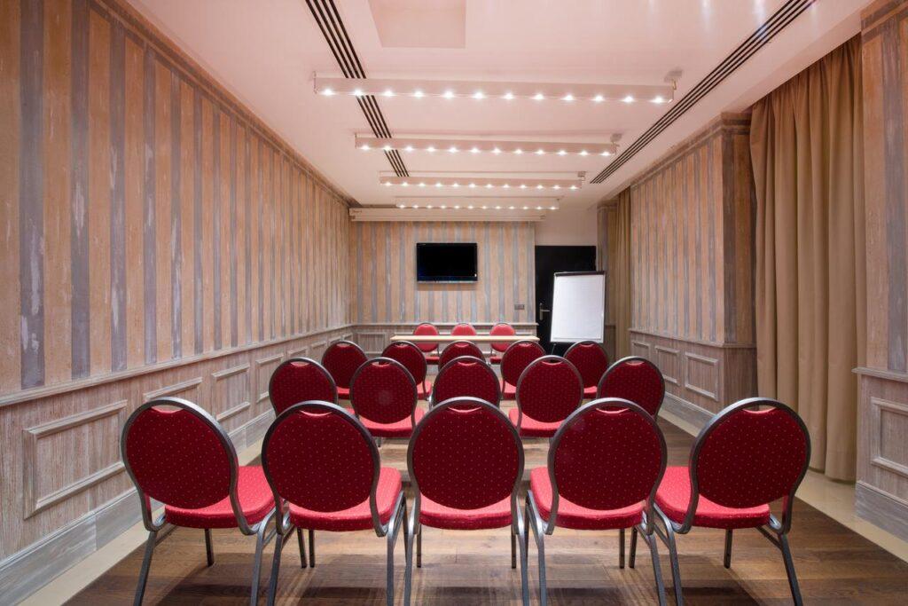 iberostar-grand-budapest-1lieu1salle-conferences.jpg