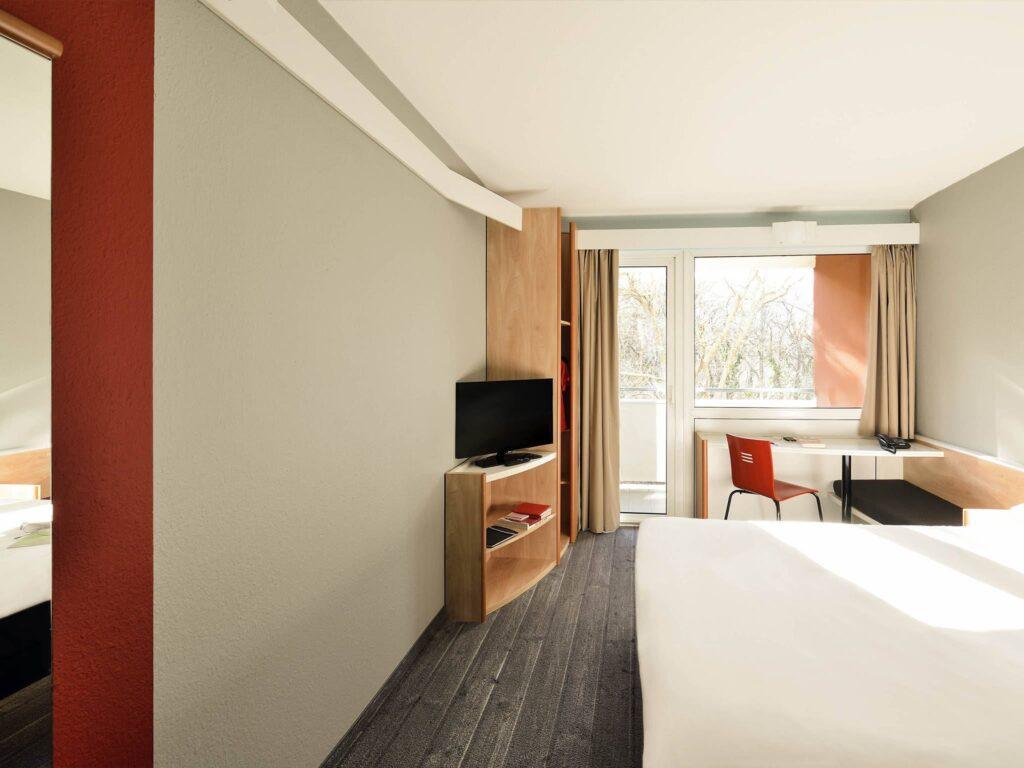 http://www.accorhotels.com/1682