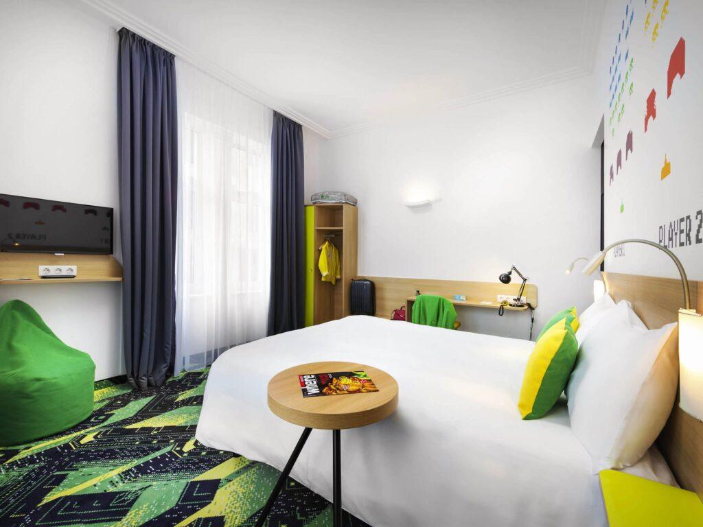 http://www.accorhotels.com/2997