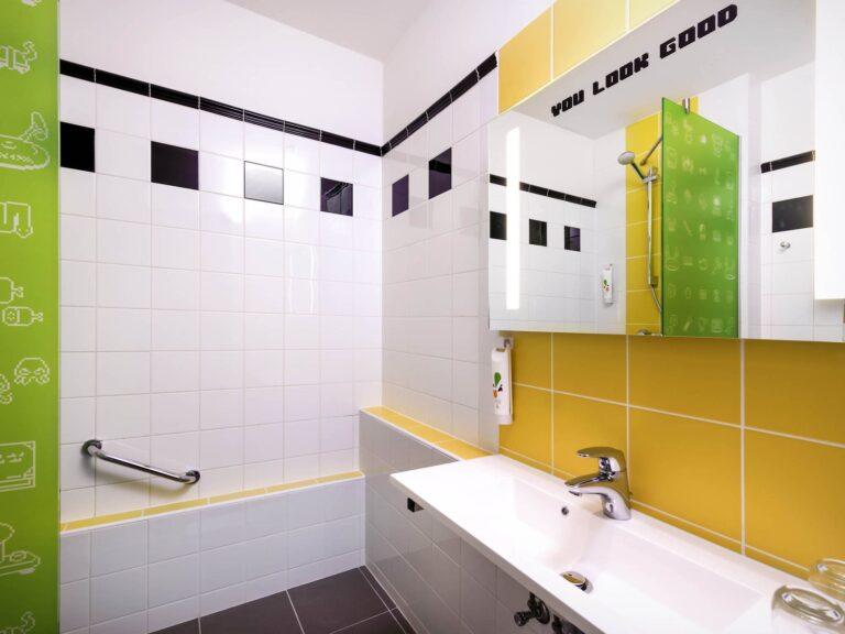 http://www.accorhotels.com/2997