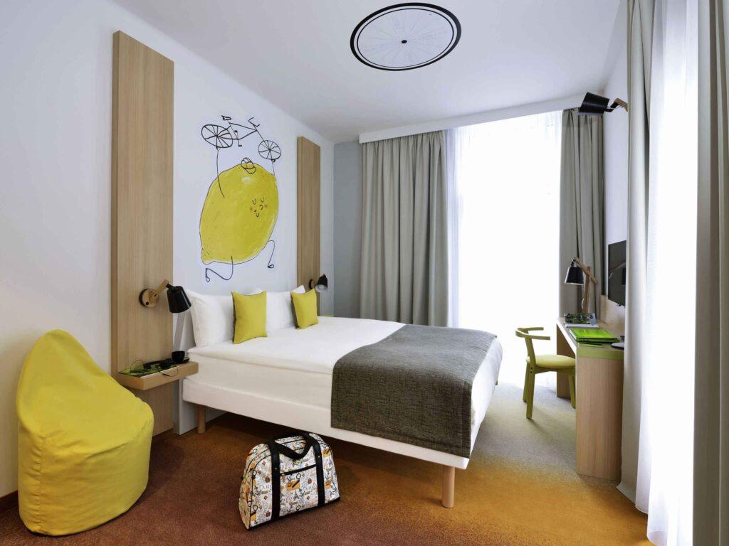 hotel code H2025