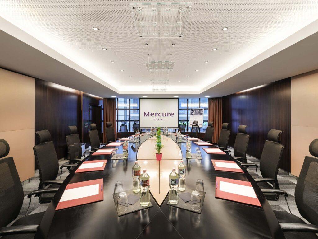 https://www.accorhotels.com/6565
