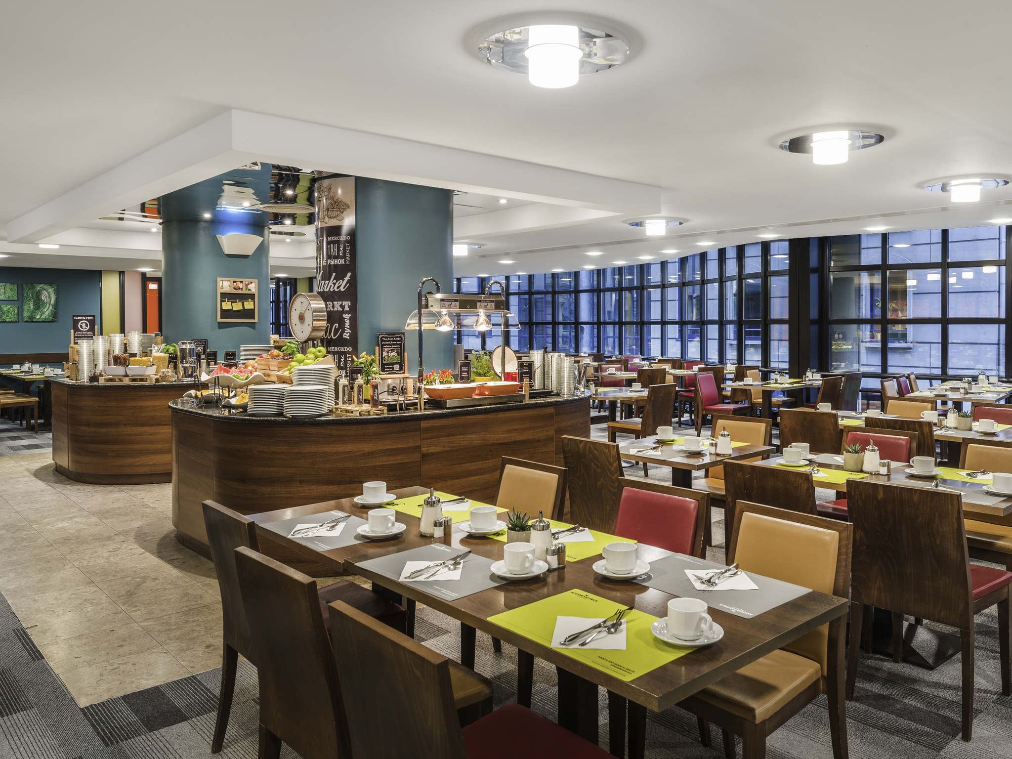 https://www.accorhotels.com/6565
