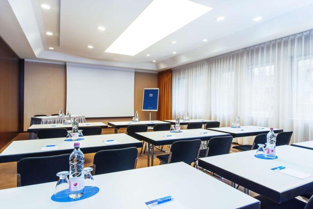 nh-budapest-city-1lieu1salle-seminaires.jpg