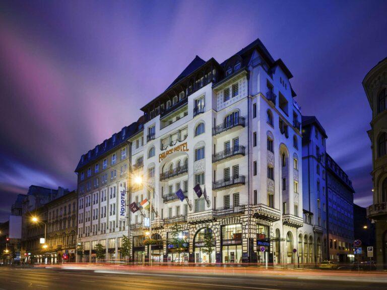 https://www.accorhotels.com/3560