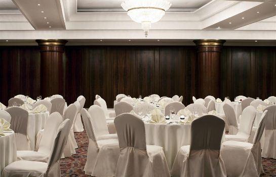 ritz-carlton-budapest-1lieu1salle-conference.jpg