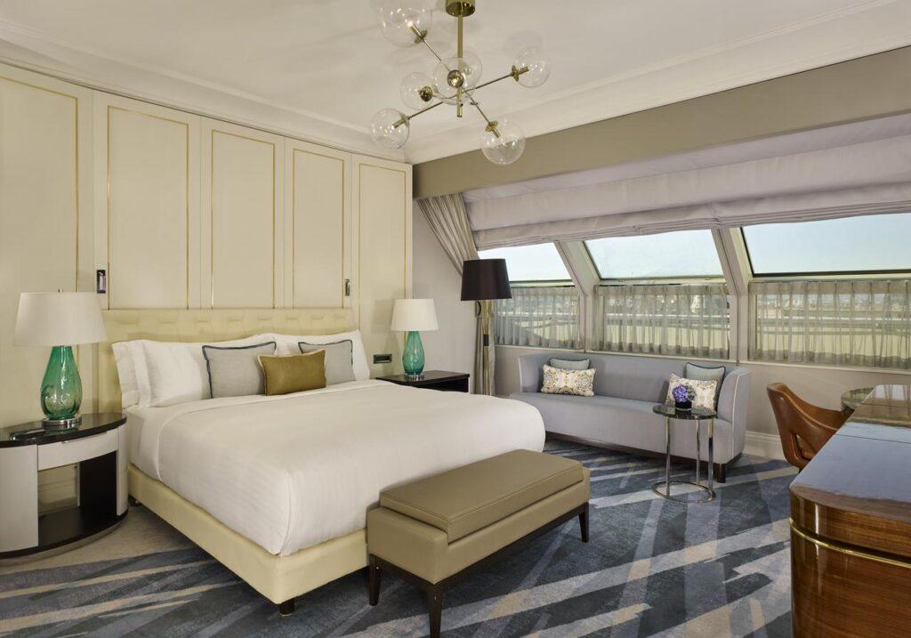 ritz-carlton-budapest-1lieu1salle-reunions.jpg