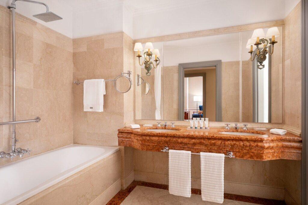 the-westin-excelsior-florence-1lieu1salle-evenements.jpg