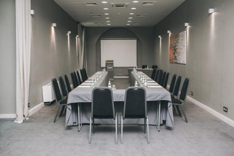 zenit-budapest-palace-1lieu1salle-meetings.jpg