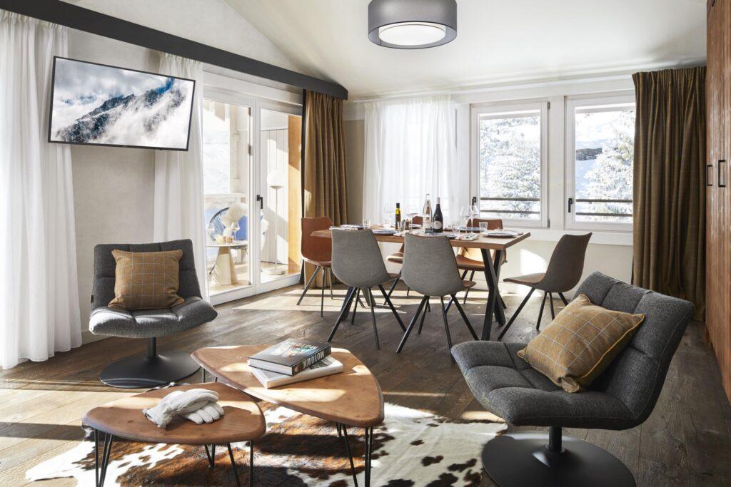7-CHAMBRE-SALON-ESPACE-min-scaled-1.jpg