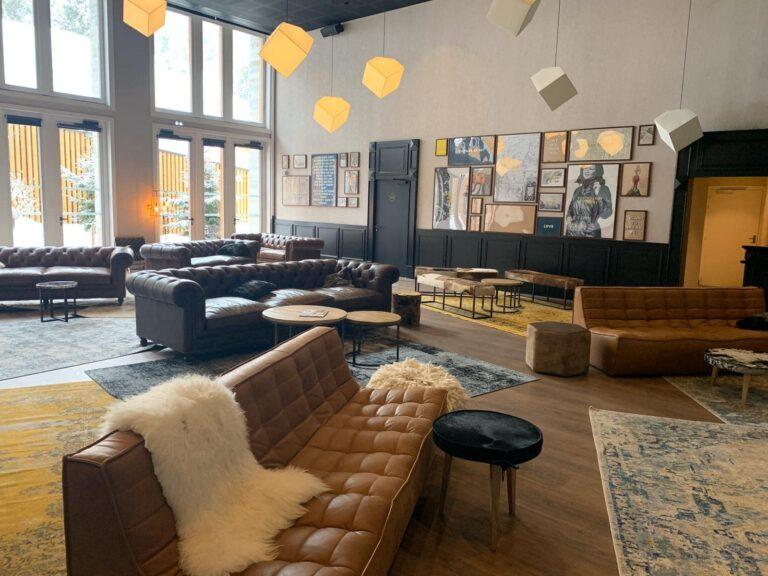 Le-chalet-format-Lounge-min.jpg