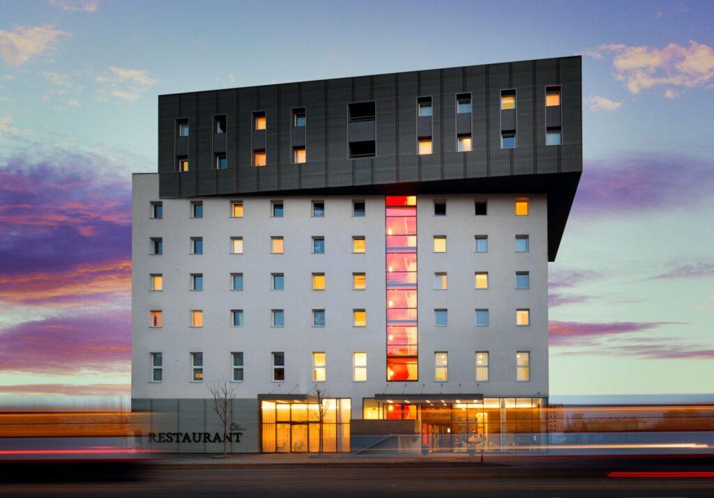 comfort-olomouc-centre-1lieu1salle-event.jpg