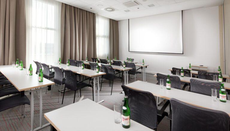 comfort-olomouc-centre-1lieu1salle-seminaire.jpg