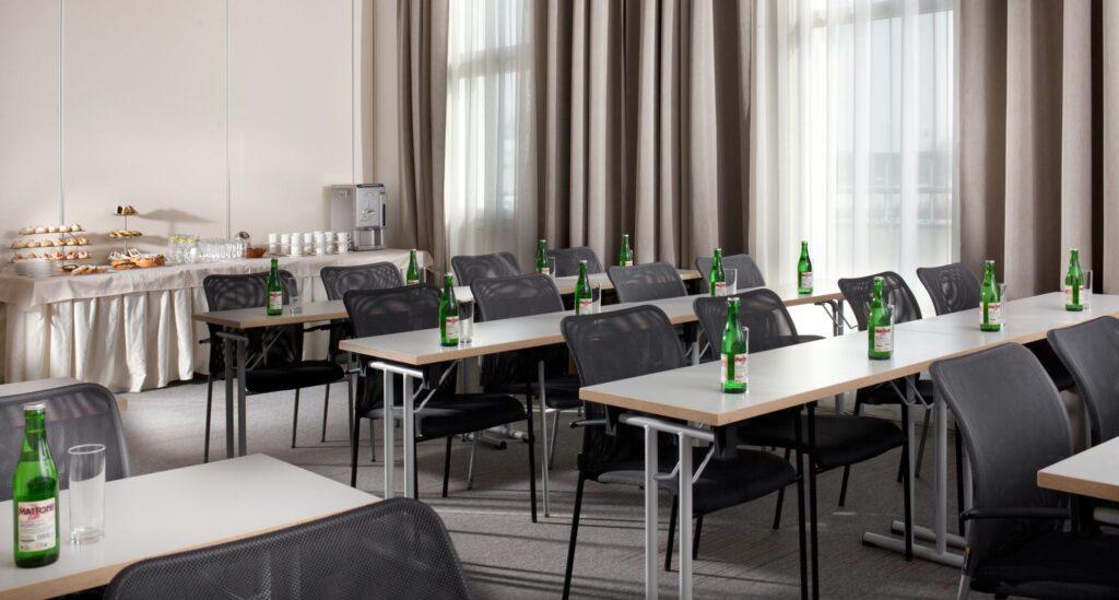 comfort-olomouc-centre-1lieu1salle-seminaires.jpg