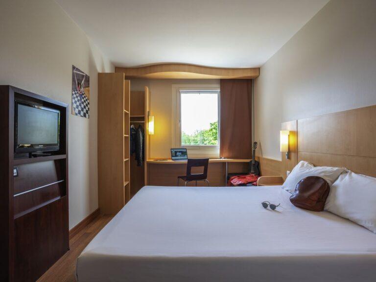 https://all.accor.com/6734
