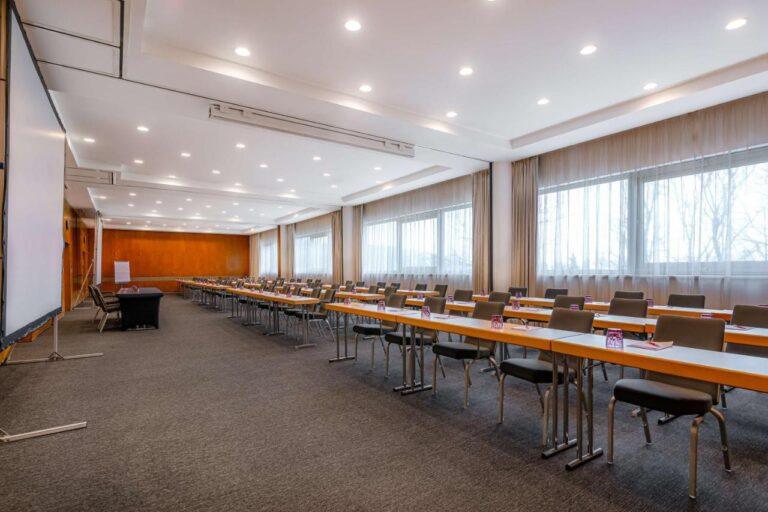 nh-collection-prague-1lieu1salle-meetings.jpg