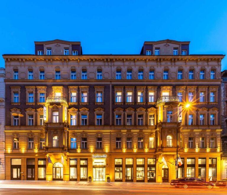 radisson-blu-prague-1lieu1salle-event.jpg