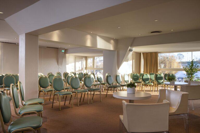 3W8A2582-hotel-du-port-bd-scaled-1.jpg