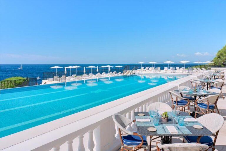 Grand-hotel-cap-ferrat-1lieu1salle-piscine.jpg