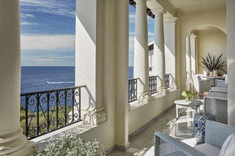 Grand-hotel-cap-ferrat-1lieu1salle-vue.jpg