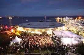 Palais-Festivals-Cannes-1lieu1salle-Terasse.jpg