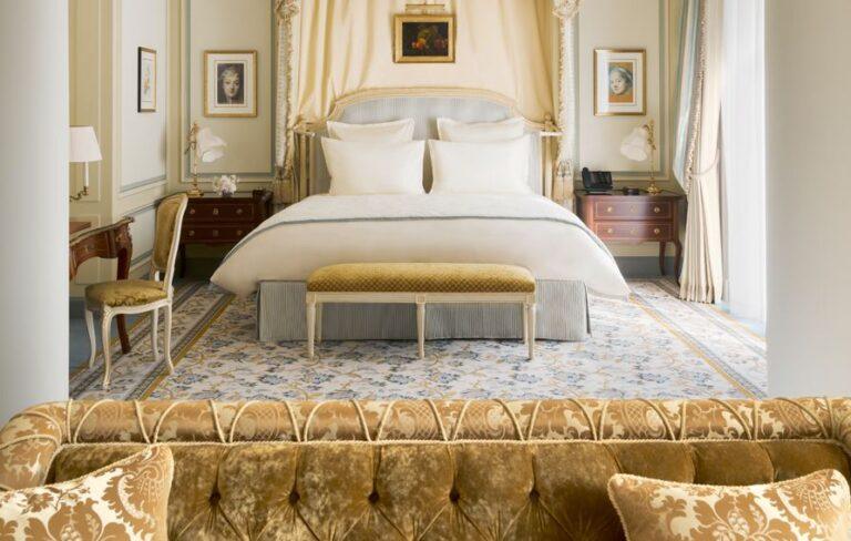 Ritz-Paris-1lieu1salle-Chambre.jpg