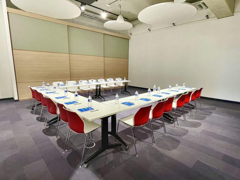 SALLE-BIM-format-en-U-scaled-1.jpg