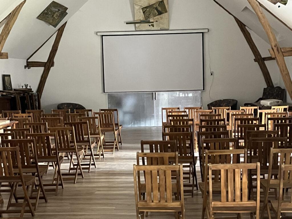 Salle-des-deux-amis-16-scaled-1.jpg