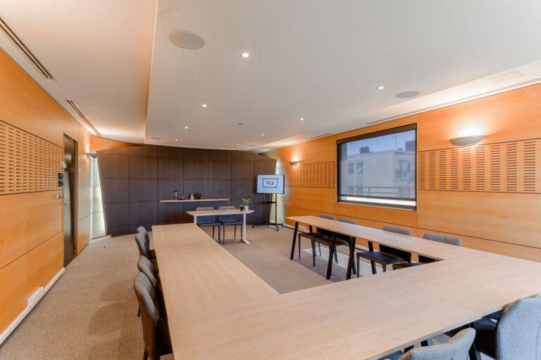 Meeting-Room-2-scaled