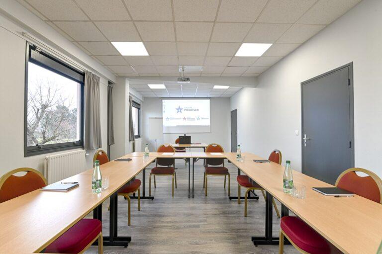 Salle-Sous-commission-etage